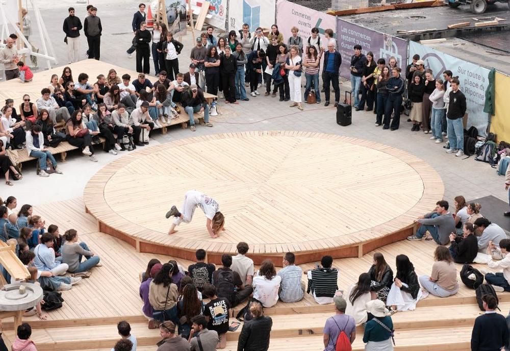 Foto e medias: Masat e përkohshme në Riponne