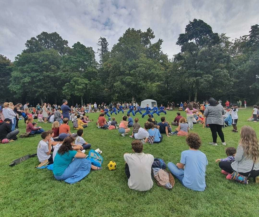 Image média: Partage entre tous les âges